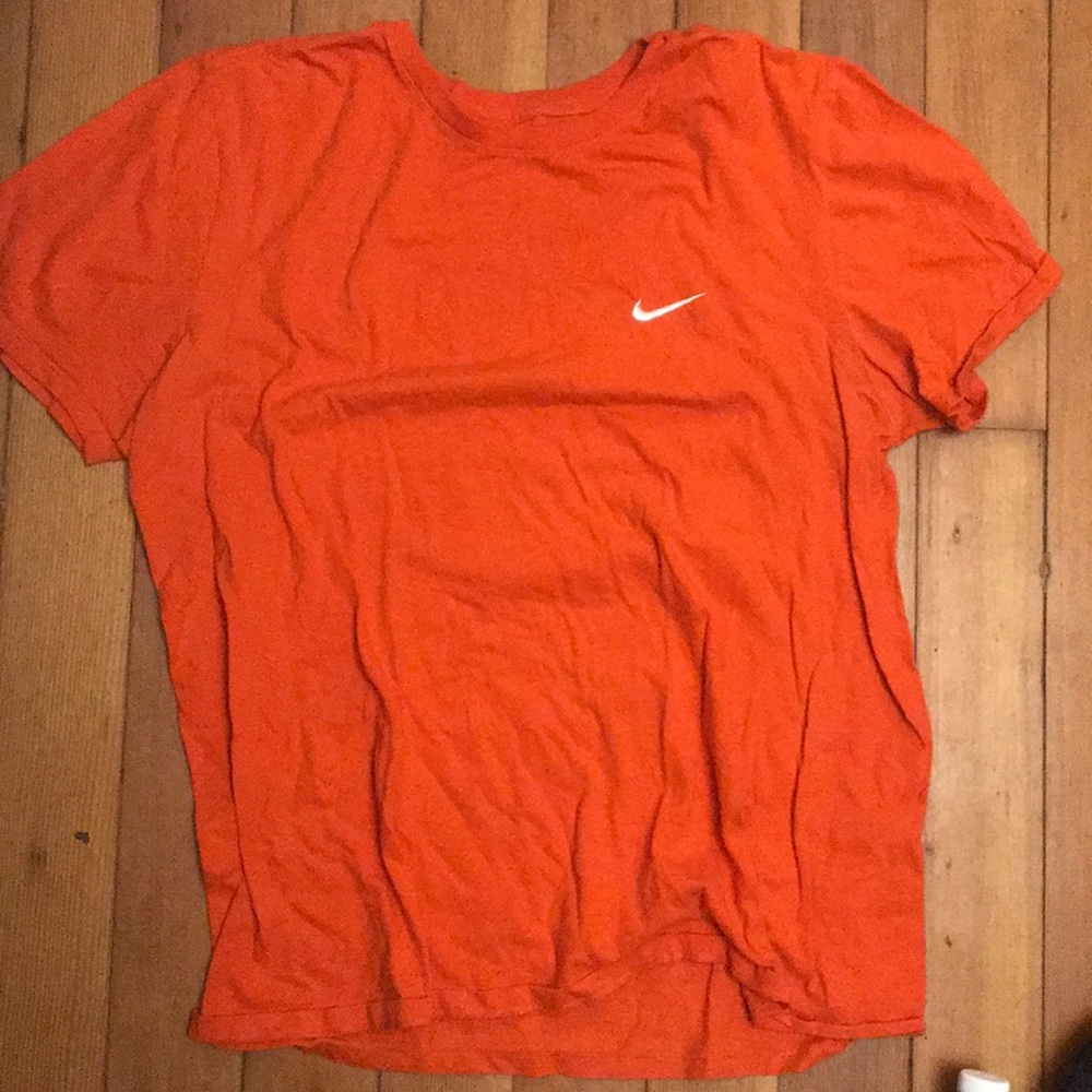 Nike men’s T-shirt large